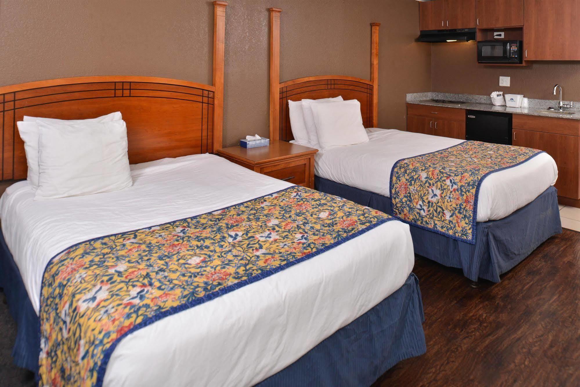 Americas Best Value Inn & Suites Jackson Buitenkant foto
